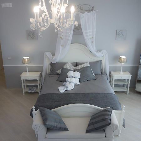 B&B Donna Ada Salerno Eksteriør bilde